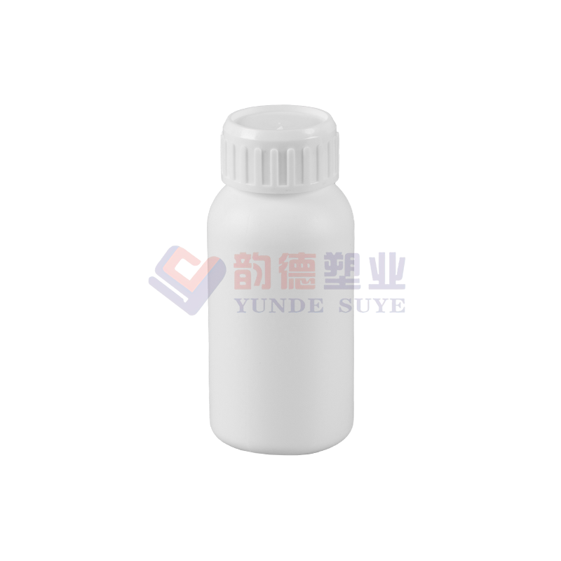Pure White Plastic Fluorinated Round Bottle 100ml-02