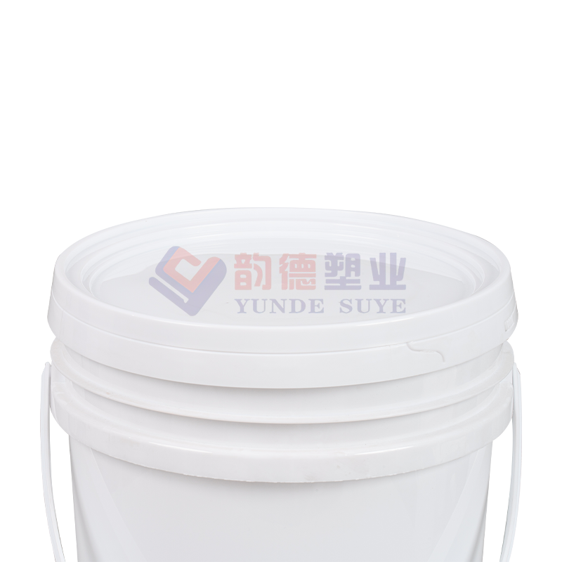 16L American Style PP Plastic Bucket with Lid for Storing Liquids