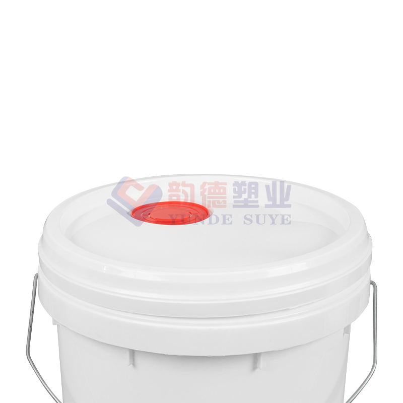 18L European Style PP Plastic Bucket with Spout Lid