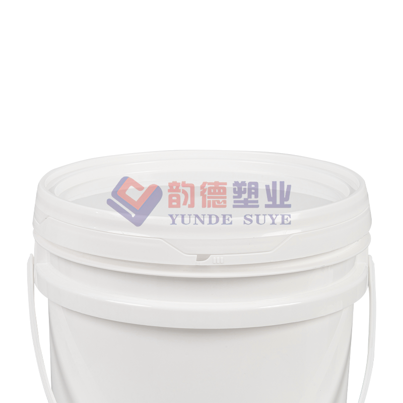 20L American Style Milky White PP Plastic Bucket Container with Lid